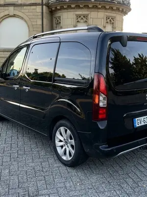 Citroën Berlingo Multispace 1.6 BlueHDi 100 ch - aménagé voyage - Miniature 2