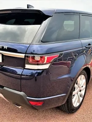 Range Rover Sport TD SE V6 3.0 2017 - 160 000 km - Miniature 4