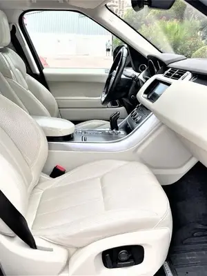 Range Rover Sport TD SE V6 3.0 2017 - 160 000 km - Miniature 5