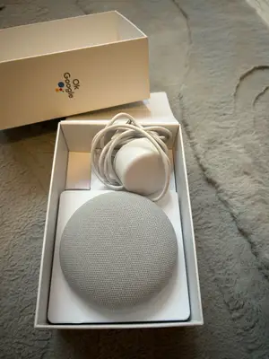 Objet connecté Google neuf, jamais utilisé - Miniature 3