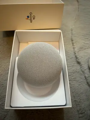 Objet connecté Google neuf, jamais utilisé - Miniature 2
