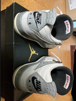 Jordan 4 White Cement - Pointure 39 - Très bon état