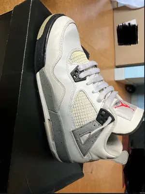 Jordan 4 White Cement - Pointure 39 - Très bon état - Miniature 5