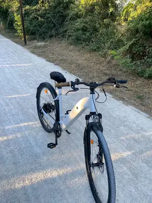 Vélo électrique VTC Rockrider E-ACTV 100 en très bon état - Miniature 4
