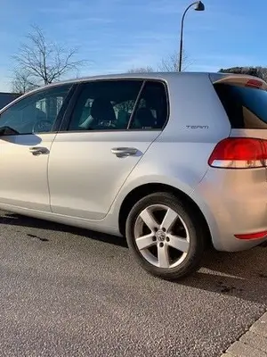 Volkswagen Golf 1.6 TDI 2009 - 258 000 km - Miniature 2