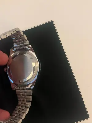 Montre Seiko Mod cadran rose, lunette cannelée et bracelet Jubilee, 36 mm - Miniature 3