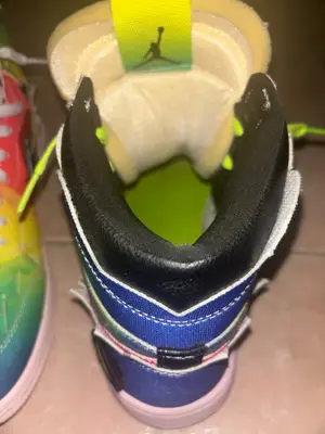 Jordan 1 J Balvin Taille 43 - Miniature 4