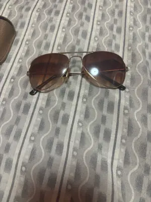 Lunettes Ray-Ban authentiques