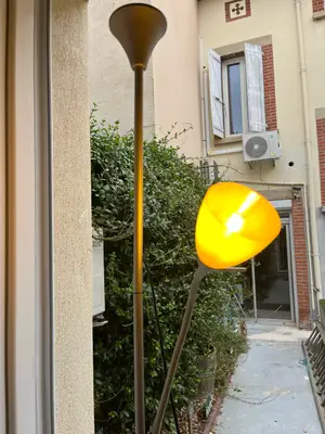 Lampadaire double éclairage avec liseuse jaune - Miniature 5