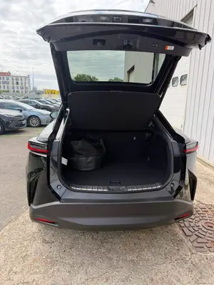 Toyota bZ4X neuf, 0 km, offre pour chauffeurs VTC - Miniature 3