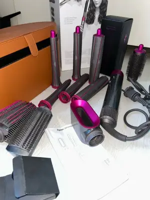 Dyson Airwrap en très bon état avec boîte d’origine et embout supplémentaire - Miniature 3