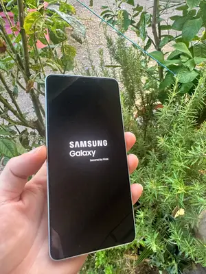 Samsung Galaxy S26 Ultra 256GB - Comme neuf - Miniature 2