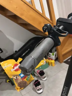 Trottinette électrique Xiaomi scooter 5 ProScooter 5 Pro en bon état, quelques rayures - Miniature 4