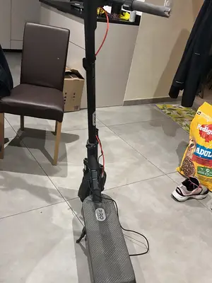 Trottinette électrique Xiaomi scooter 5 ProScooter 5 Pro en bon état, quelques rayures