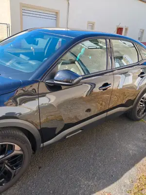 Citroën C4 année 2021 en bon état général, propre et prête à rouler - Miniature 4