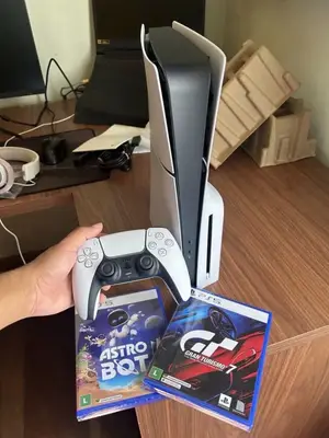 PS5 Slim 1To avec lecteur + 2 jeux + manette - Miniature 3