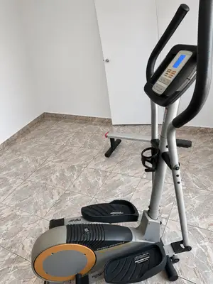 Vélo elliptique ProForm en bon état