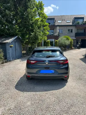 Renault Mégane IV 1.2 TCe 130 Zen essence de 2018, bien entretenue - Miniature 2