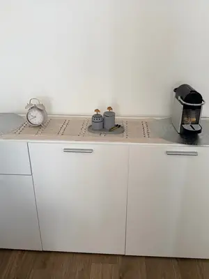 Buffet MDF laqué blanc 3 portes - Comme neuf - Miniature 2