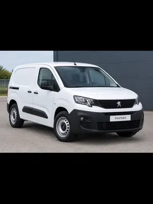 Peugeot Partner utilitaire 2021 blanc à louer 70 € par jour