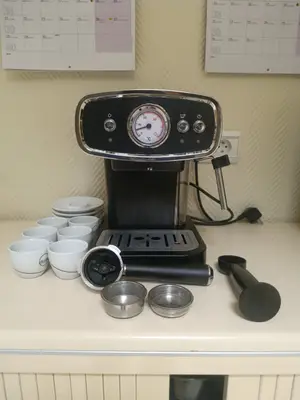 Machine à café espresso SilverCrest + accessoires - Miniature 4