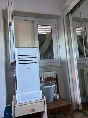Clim portable comme neuve, utilisée 12 jours, avec boîte et facture - Miniature 4