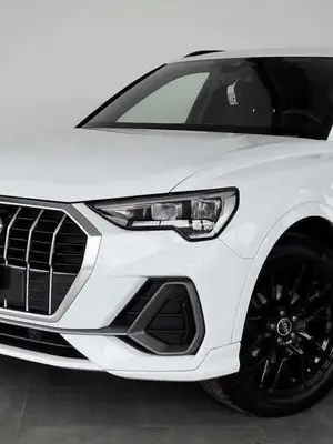 Audi Q3 1.5 TFSI S line, couleur blanche - Miniature 2