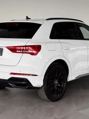 Audi Q3 1.5 TFSI S line, couleur blanche - Miniature 5
