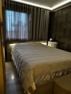 Meubles de chambre à coucher beau et confortable +33 7 71 43 64 41 - Miniature 3