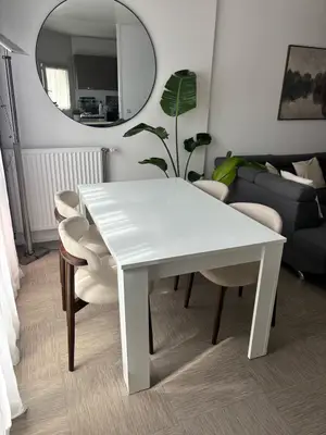 Table blanche 140x90cm