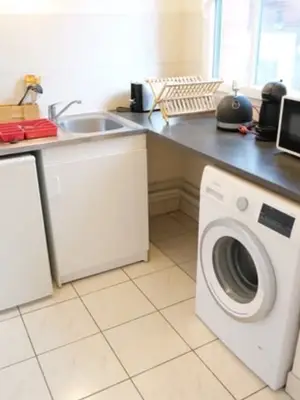 Studio meublé 25m² Lille - 600€/mois - Miniature 2