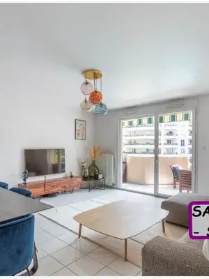 VENTE T3 traversant 73m2_Résidence Émeraude avec Piscine_Lyon 3e - Miniature 5