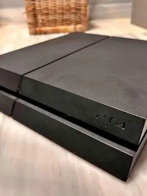 PlayStation 4 très bon état