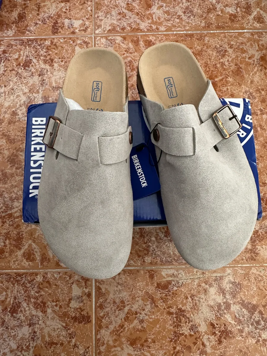 Birkenstock Arizona beige en daim pointure 39 avec boîte - Photo 1