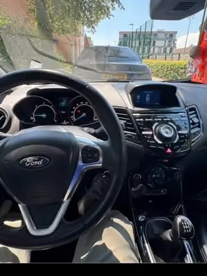Fiat fista  2014 - 179 300 km - contrôle technique 1 an - Miniature 4