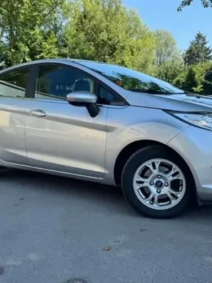 Fiat fista  2014 - 179 300 km - contrôle technique 1 an