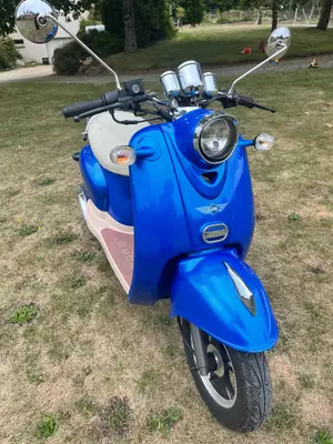 À VENDRE, Scooter Jiajue Vintage Bleu - Miniature 2