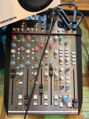 SSL SiX - Console de Mixage Analogique Professionnelle