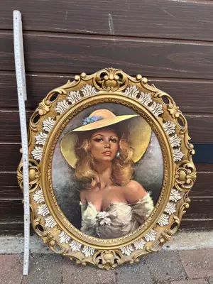 Tableau ancien - Portrait de femme, cadre doré ouvragé