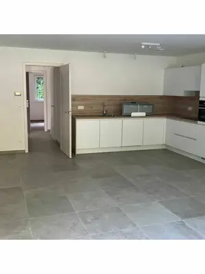 appartement semi-meuble  