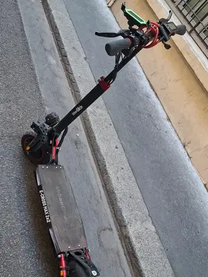 Trottinette électrique UrbanGlide E-Cross Max 2x2