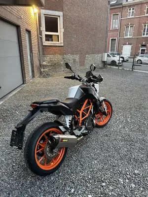 KTM Duke 390 2013 - 7900km - Comme neuve - Miniature 4