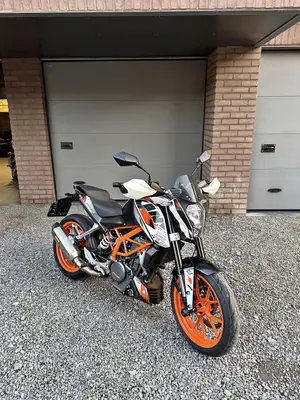 KTM Duke 390 2013 - 7900km - Comme neuve