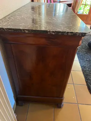 Commode Louis Philippe 4 tiroirs avec dessus en marbre - Miniature 3
