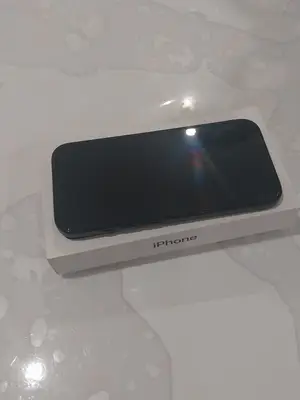 iPhone 15 comme neuf - 1 mois d'utilisation - Miniature 4