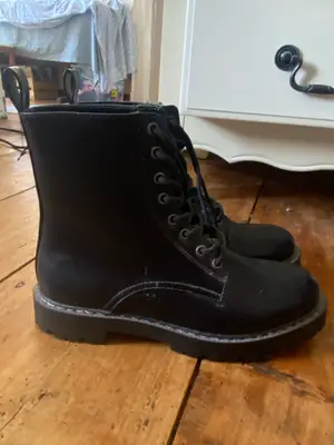 Petite botte - Miniature 4