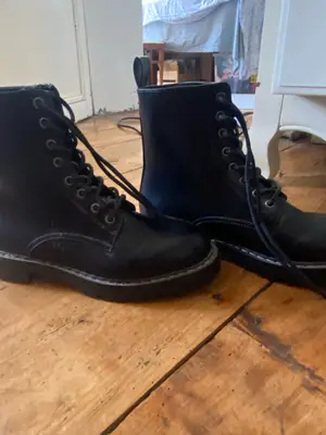 Petite botte - Miniature 2