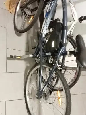 Vélo B'Twin très peu utilisé, en état neuf - Miniature 4
