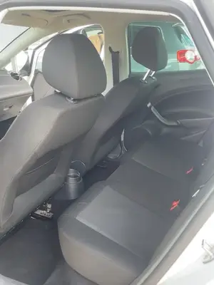 Seat Ibiza en bon état - Miniature 5