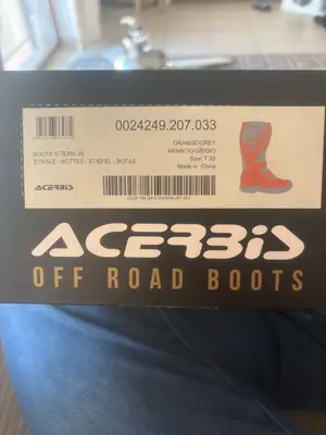 Acerbis taille 33 en parfait état - Miniature 4